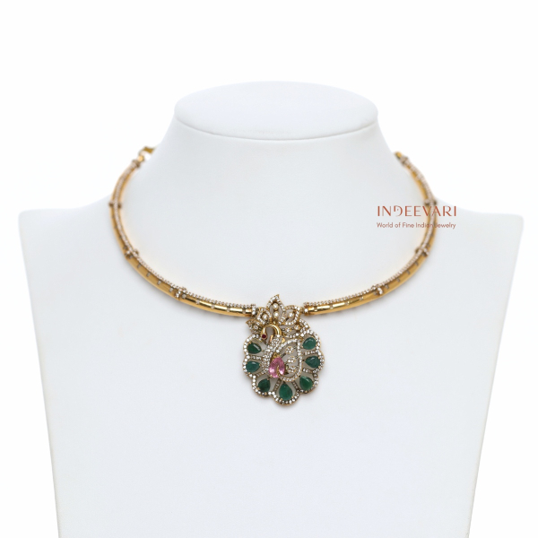 Peacock Grace Victorian Kanti