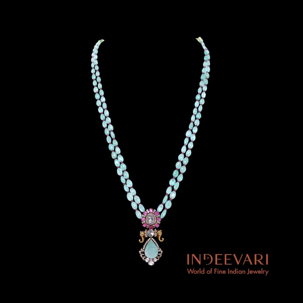 Aqua Reverie Polki Pendant Necklace with aquamarine beads and seahorse motifs in 18kt gold