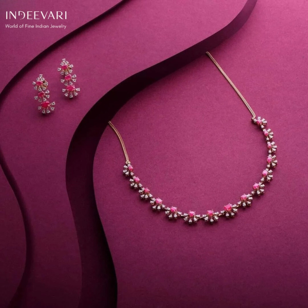 Vanya Vibrant Diamond Necklace Set   