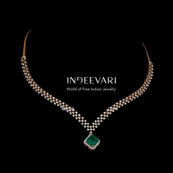 Queens Pastime Neckpiece