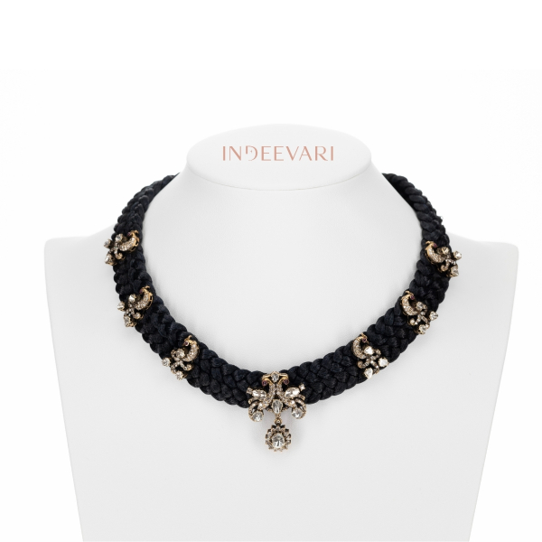 Mayukha Victorian Thread Necklace