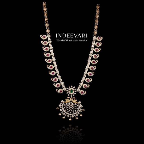 Oishi Diamond Necklace