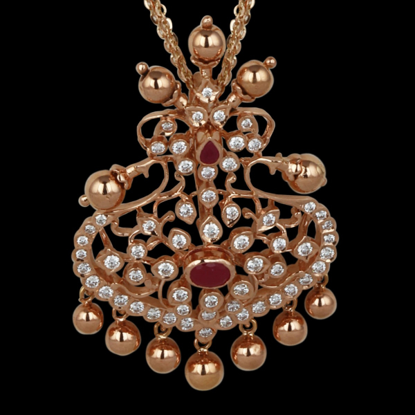 Raavi Diamond Pendant 