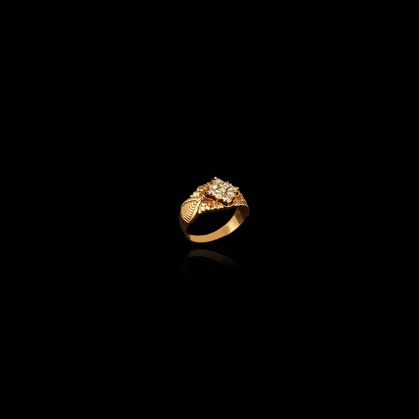 Traditional Diamond Ring