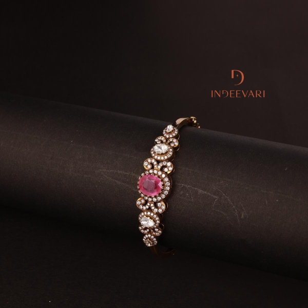 Hathini Victorian Kada