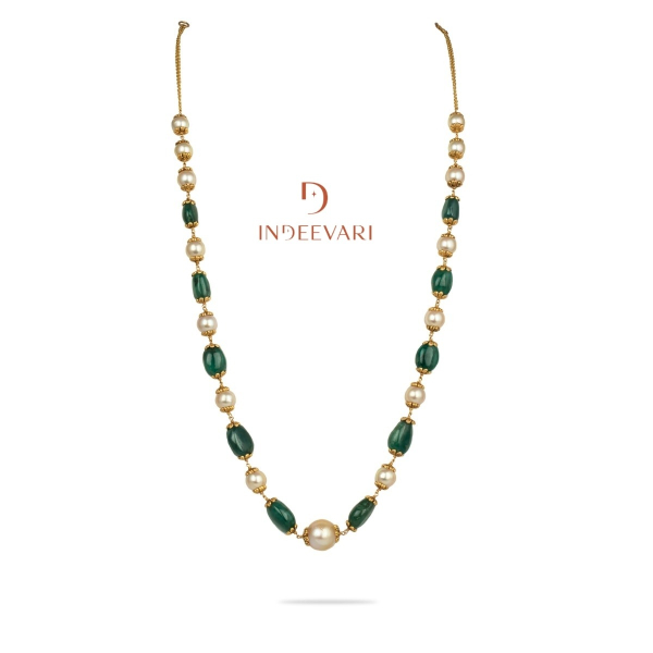 Pearl Chain with Emearlds