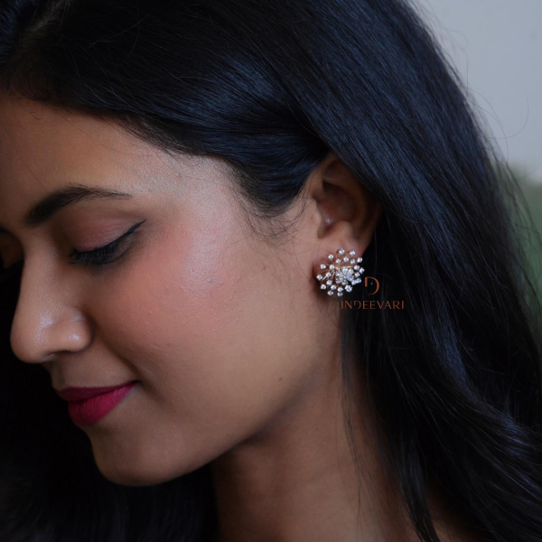 Aashirya Stud Earrings