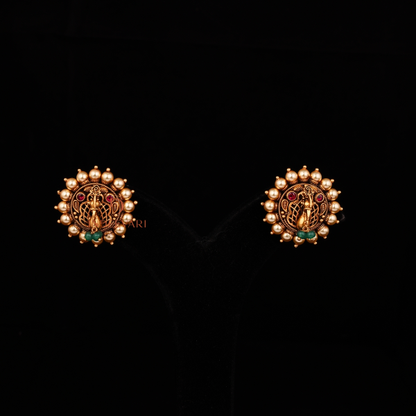 Mayuri Nakshi Studs