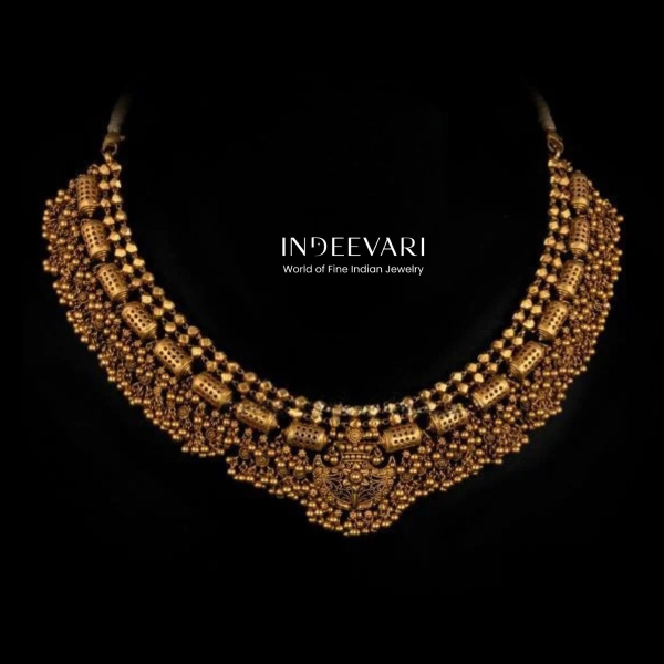 Boomi Gundumala Neckpiece