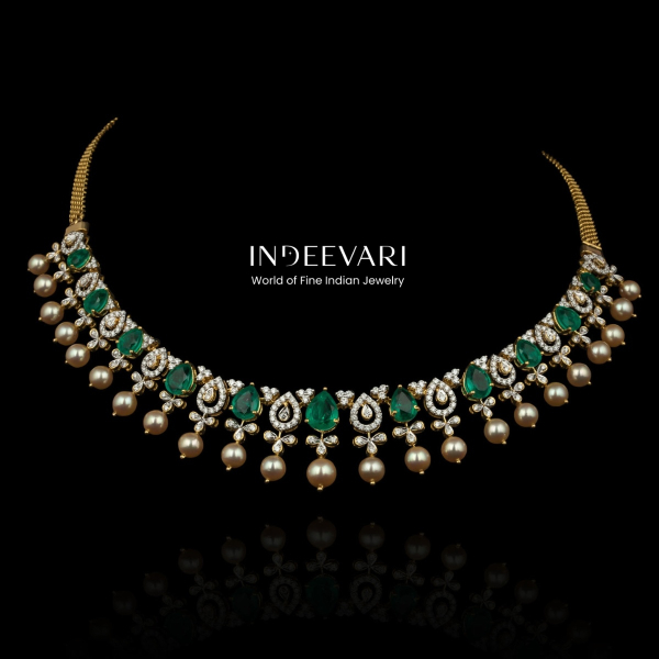 Avani Diamond Necklace