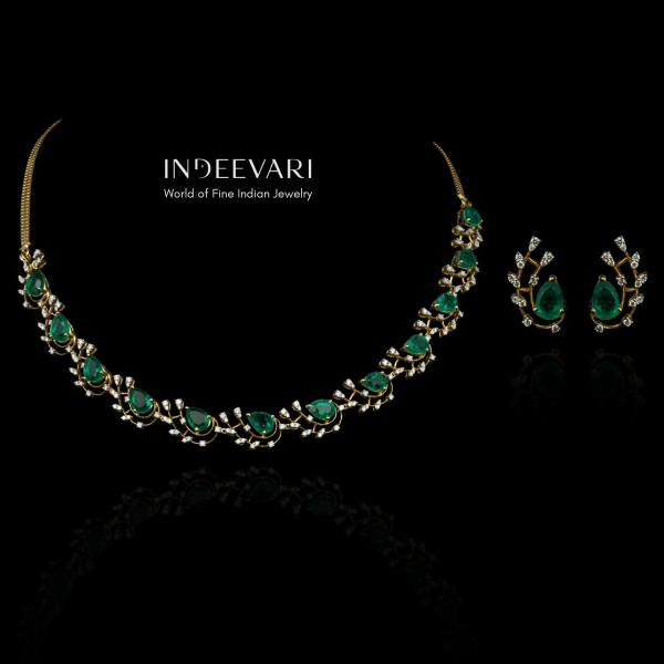 Ariana Emerald Green & Diamond Necklace Set