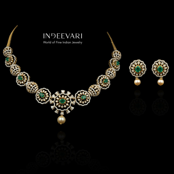 Felisha Flower Diamond Neckalce set