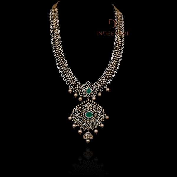 Mila Diamond Necklace