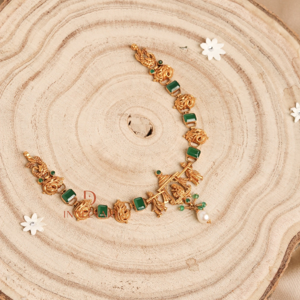 Palanquin Emerald Studded Necklace