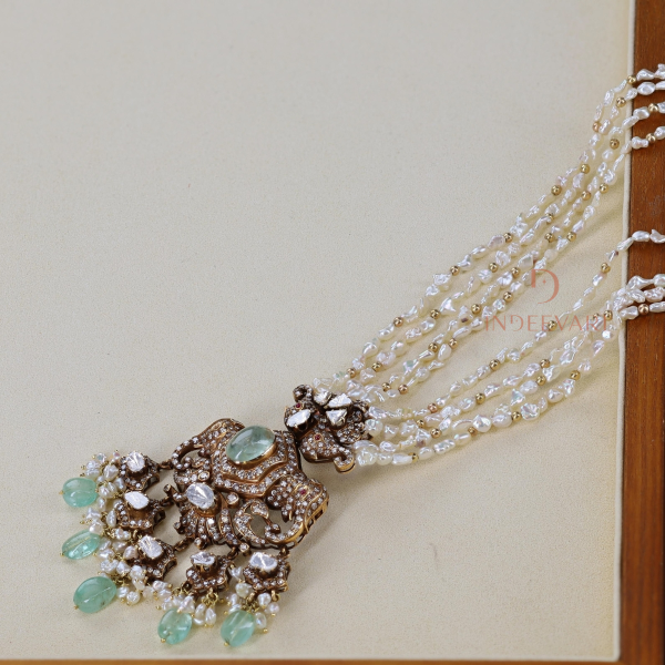 Grandiose Victorian Diamond Haar