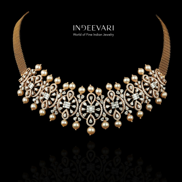 Divi Traditional Choker