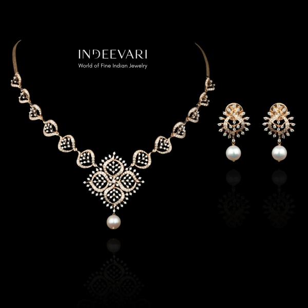 Anyaa Diamond necklace set