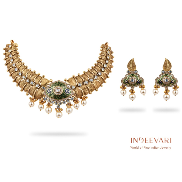 Sriddhi Mezonite Antique Necklace Set
