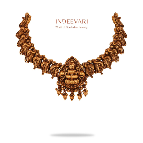 Mayuri Nakashi Pota Necklace