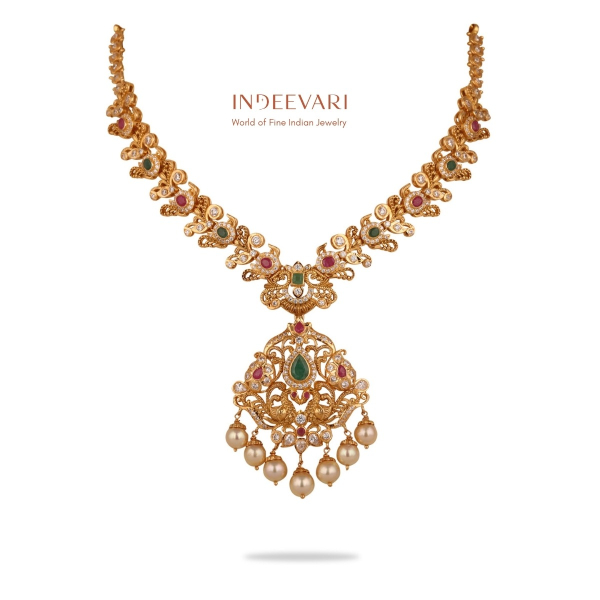 Meera Pachiwork Short Necklace