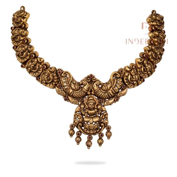 Sublime Nakashi Handcrafted Necklace