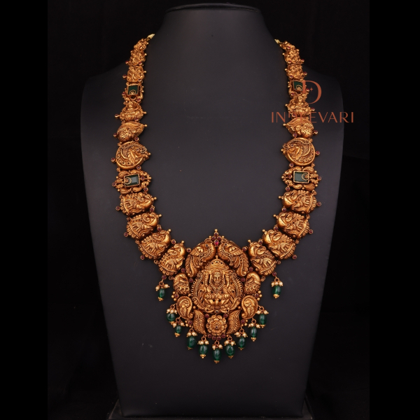 Devi Mayuri Nakshi Haram