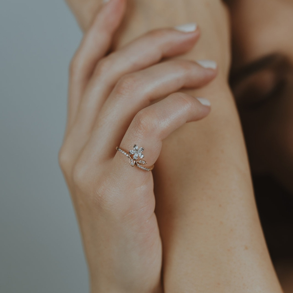 Fleur de Lur Ring