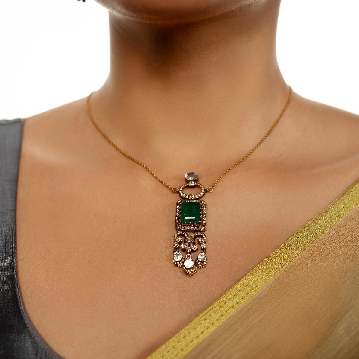 Roza Victorian Necklace Set