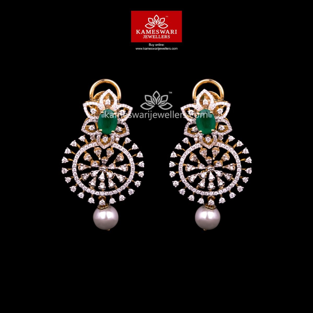 Shop Glittery Glory Diamond Stud Earrings Online | CaratLane US