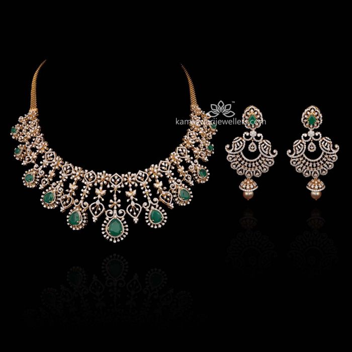 Oval Emerald with Diamond Setting Pendant Set (Earrings & Necklace) –  PRERTO E-COMMERCE PRIVATE LIMITED